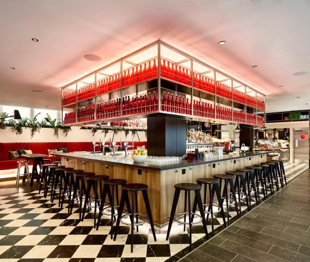 Citizenm London Victoria Station Hotel Екстериор снимка