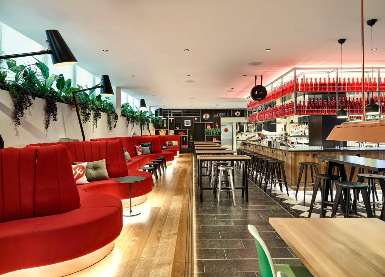 Citizenm London Victoria Station Hotel Екстериор снимка